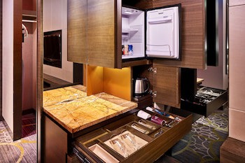 Crowne Plaza Hong Kong Kowloon East, An Ihg Hotel