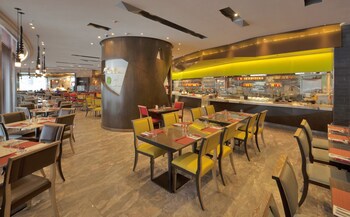 Crowne Plaza Hong Kong Kowloon East, An Ihg Hotel
