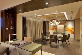 Crowne Plaza Hong Kong Kowloon East, An Ihg Hotel