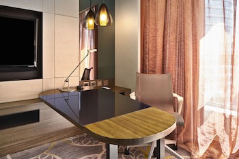 Crowne Plaza Hong Kong Kowloon East, An Ihg Hotel