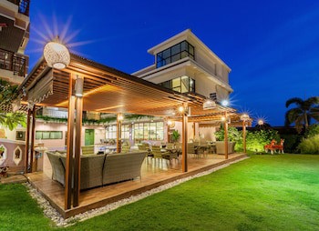 Phanomrung Puri Boutique Hotels And Resorts