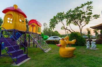 Phanomrung Puri Boutique Hotels And Resorts