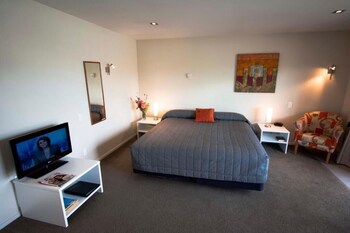Avenue Motel