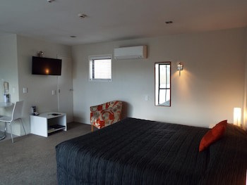 Avenue Motel