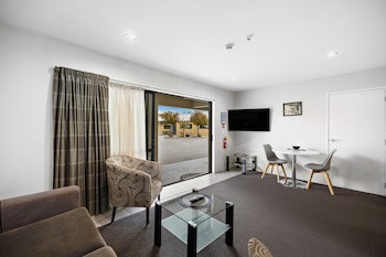 Avenue Motel