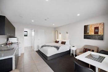 Avenue Motel