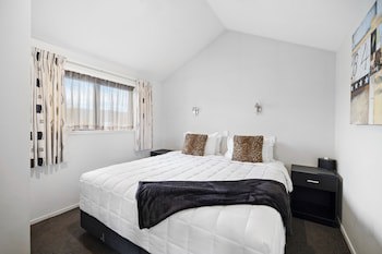 Avenue Motel