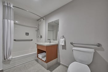 Extended Suites Monterrey Aeropuerto