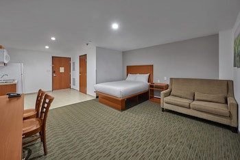 Extended Suites Monterrey Aeropuerto