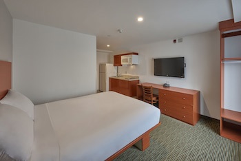 Extended Suites Monterrey Aeropuerto