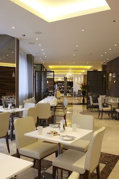 Park Grand Heathrow