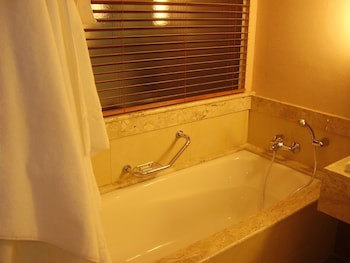 Bourbon Assuncao Convention Hotel