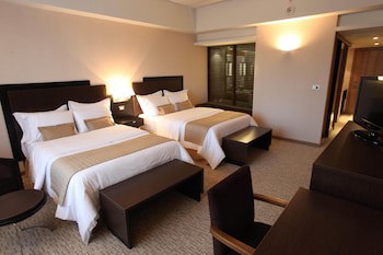 Bourbon Assuncao Convention Hotel