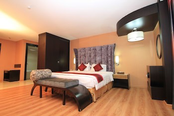 Crown Vista Hotel