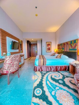 Crown Vista Hotel