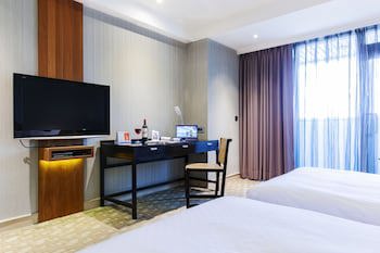 Pacific Business Hotel