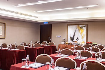 Pacific Business Hotel