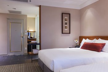 Pacific Business Hotel