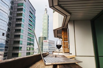 Pacific Business Hotel