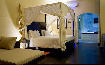 The Rhino Resort Hotel & Spa