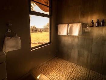 Bagatelle Kalahari Game Ranch