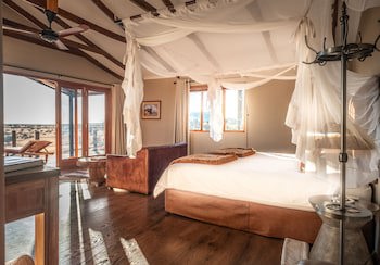 Bagatelle Kalahari Game Ranch