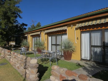 Corona Guest Farm