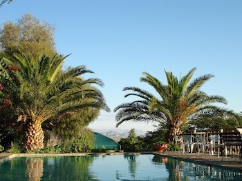 Corona Guest Farm