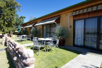 Corona Guest Farm