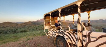 Corona Guest Farm