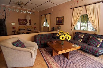 Corona Guest Farm