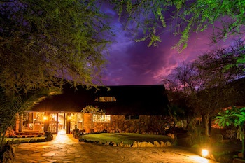 Etusis Lodge