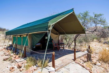 Etusis Lodge