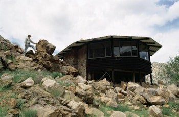 Etusis Lodge
