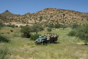 Etusis Lodge