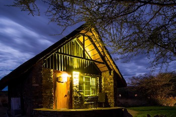 Etusis Lodge