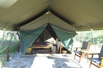 Etusis Lodge