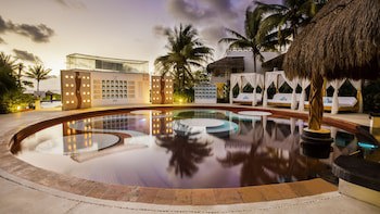 Desire Riviera Maya Pearl Resort - Adults Only