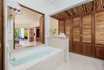 Desire Riviera Maya Pearl Resort - Adults Only