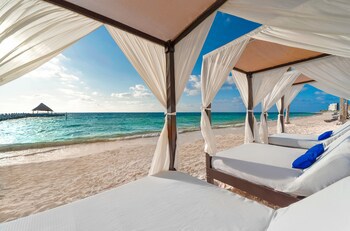 Desire Riviera Maya Pearl Resort - Adults Only