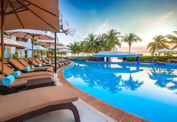 Desire Riviera Maya Pearl Resort - Adults Only