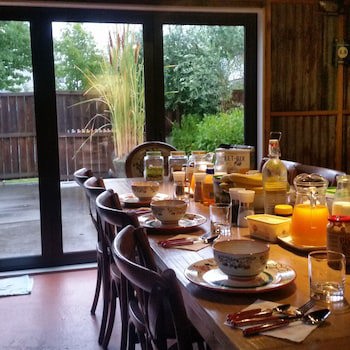 Designer Cottage B&B