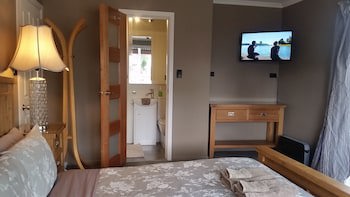 Designer Cottage B&B
