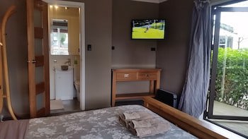 Designer Cottage B&B