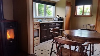 Designer Cottage B&B
