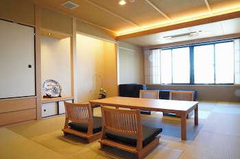 Dantoukan Kikunoya