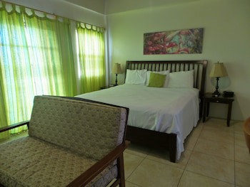 Grooms Beach Villa & Resort