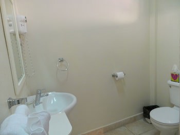 Grooms Beach Villa & Resort