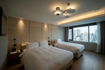 Eliena Hotel