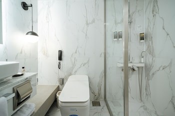 Eliena Hotel